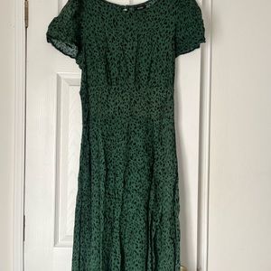 Straight midi green dress